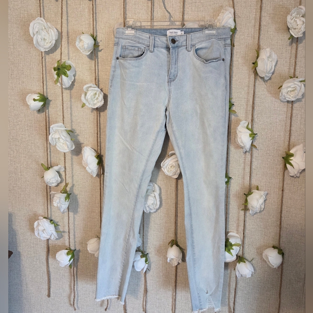 True Craft Women's Light Blue Skinny Jeans